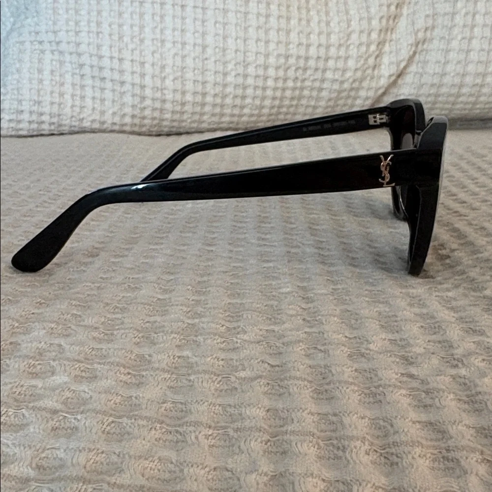 EUC Saint Laurent Women's SLM25K 56mm Sunglasses - Picture 3 of 8